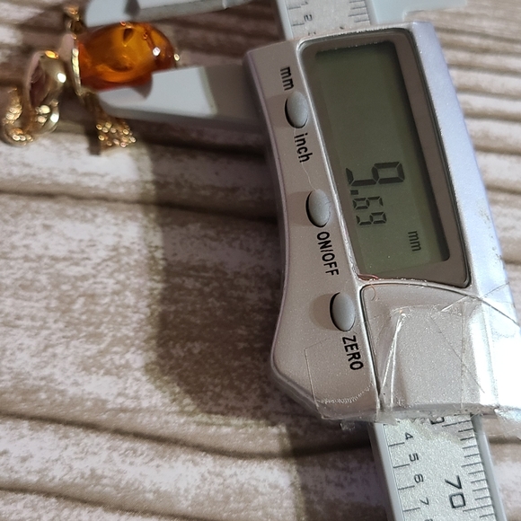 Vintage 9mm Cabochon Baltic Amber Set in Vermeil Elephant 🐘 Pendant - Picture 6 of 6